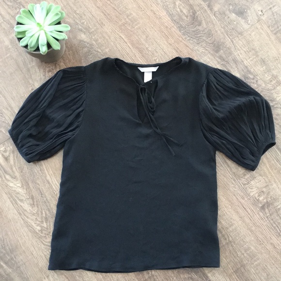 H&M short sleeved blouse - Picture 1 of 6